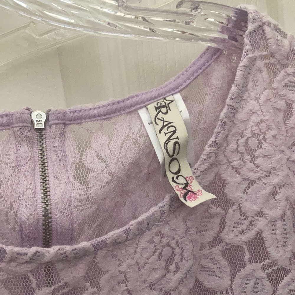 FINAL MARKDOWN Ransom junior top (S) - Picture 3 of 5